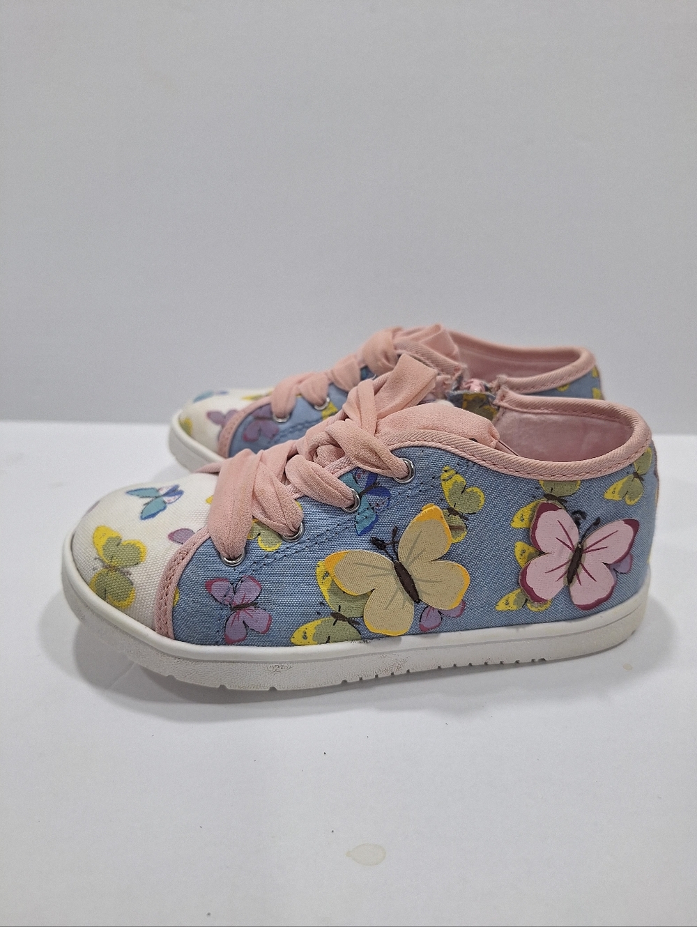 Born Kids Butterfly Canvas Sneakers - Size 8